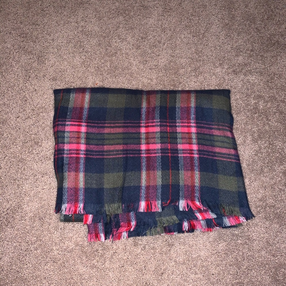 Plaid Blanket Scarf